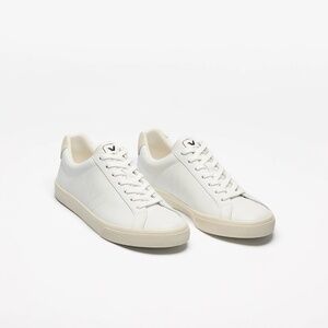 Veja Esplar Sneakers in White Natural Leather & Suede | Size 8